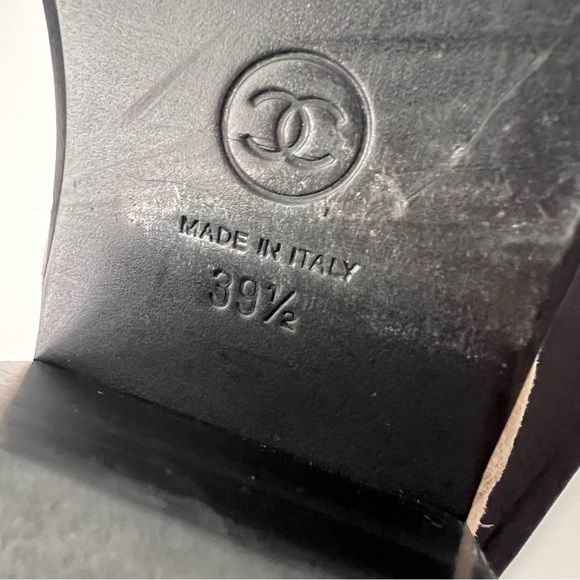 CHANEL | CC Cap Toe Suede Lace Up Short Ankle Boots Block Heel Beige EU 39.5 - Picture 15 of 16